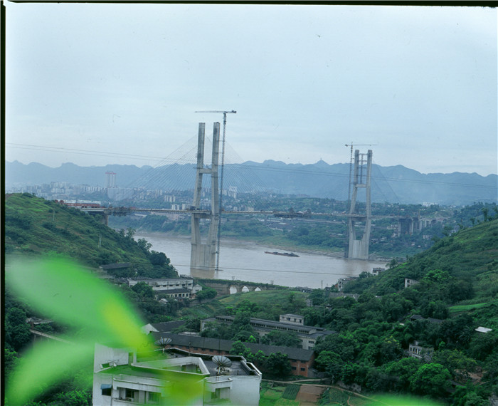 重慶大佛寺長(cháng)江大橋.jpg
